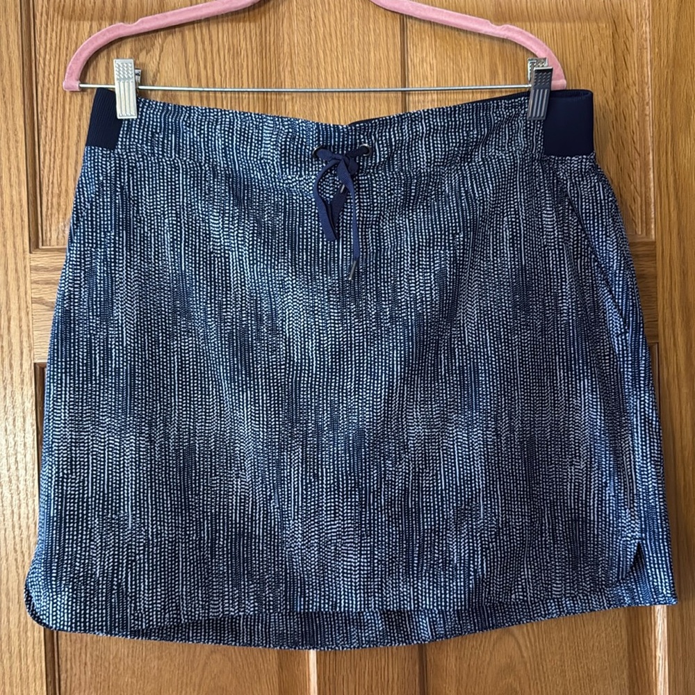 Athleta Batik Midtown Skort Navy/White size 14